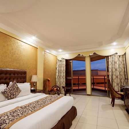 Beatrice Hotel Kinshasa Luaran gambar