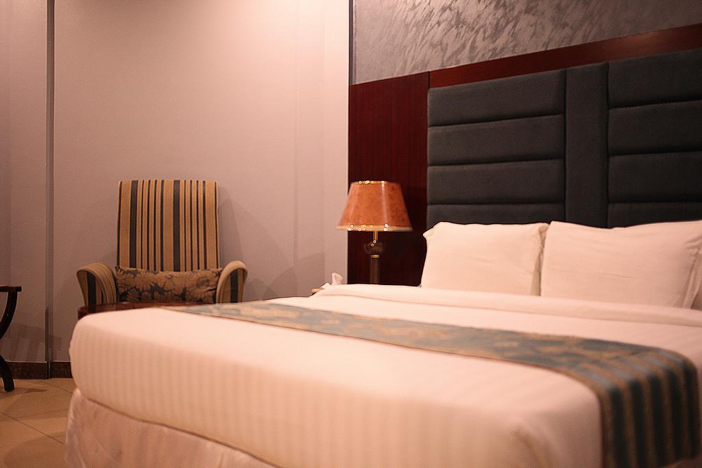 Beatrice Hotel Kinshasa Luaran gambar