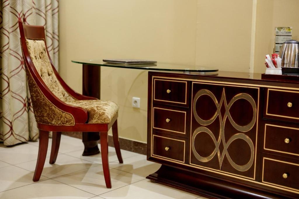Beatrice Hotel Kinshasa Luaran gambar